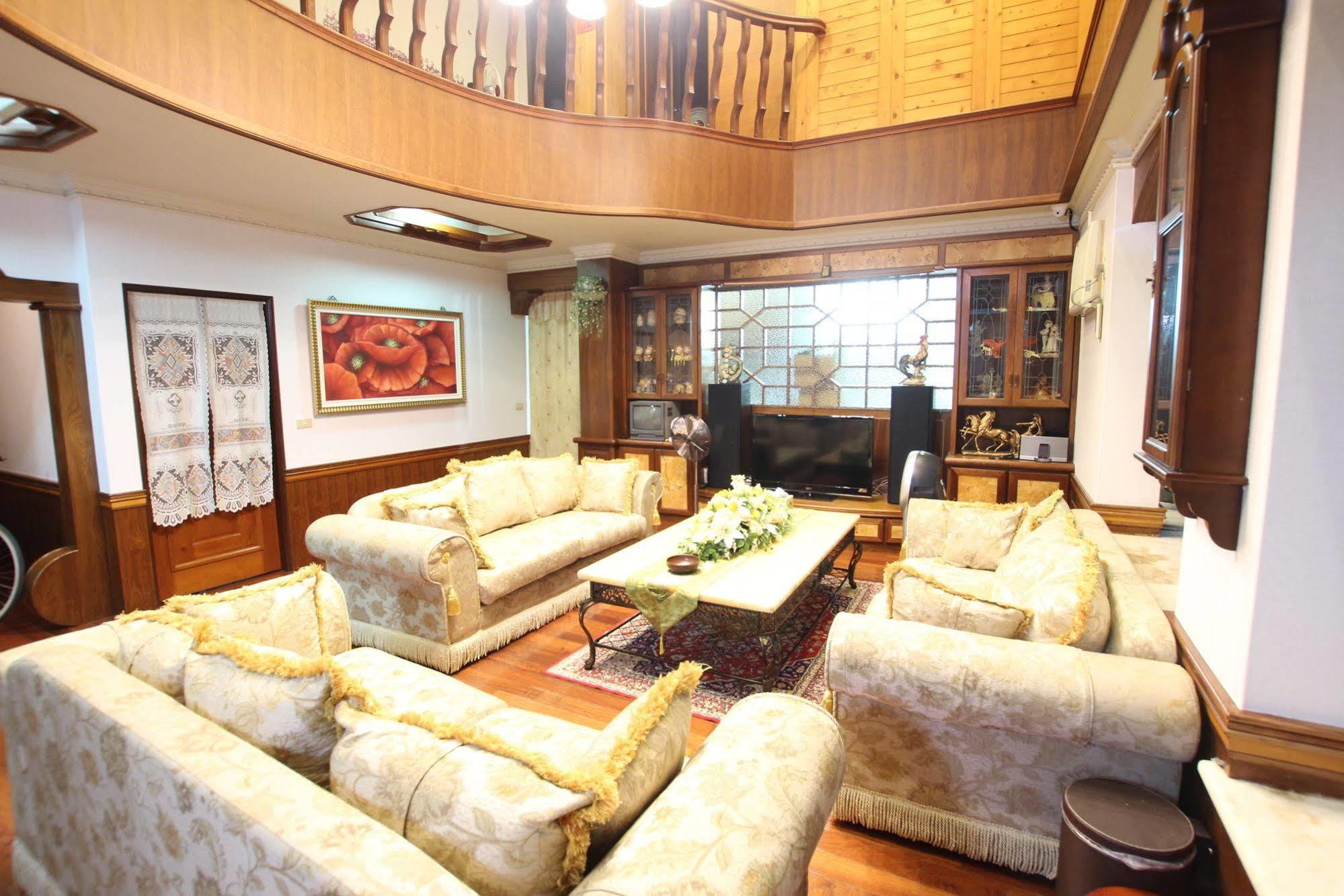 Yilan Pine Villa Homestay Luodong Exterior photo
