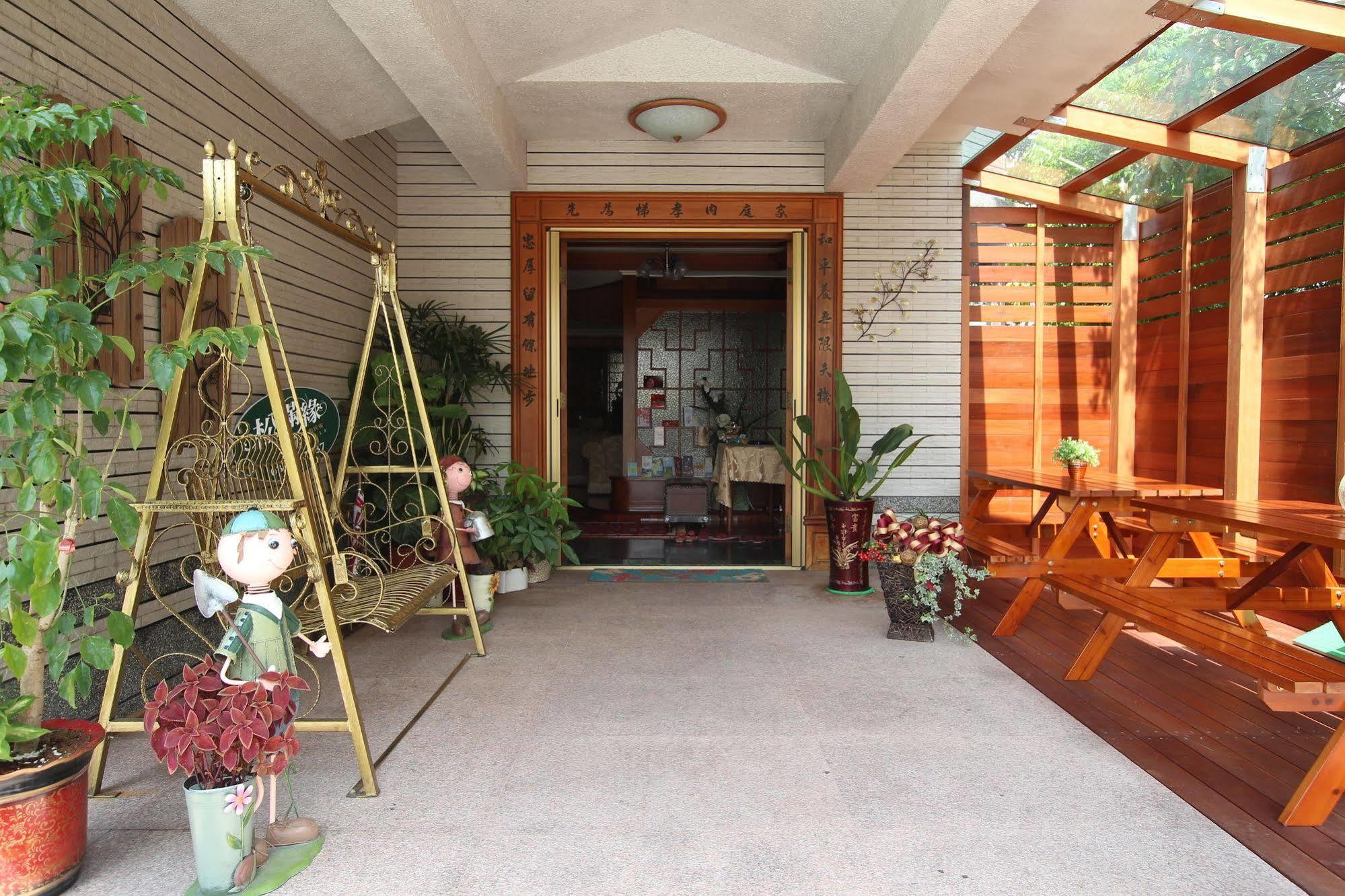 Yilan Pine Villa Homestay Luodong Exterior photo