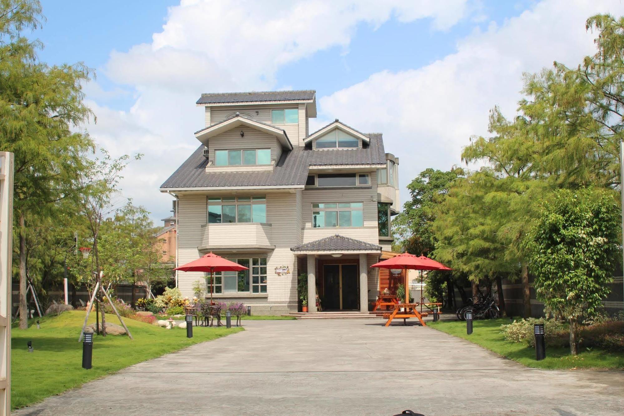 Yilan Pine Villa Homestay Luodong Exterior photo