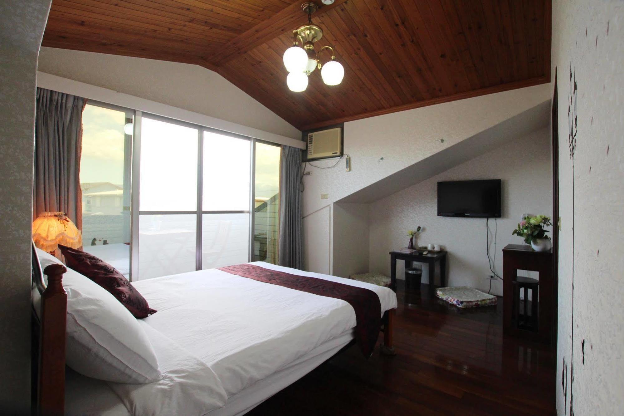 Yilan Pine Villa Homestay Luodong Exterior photo