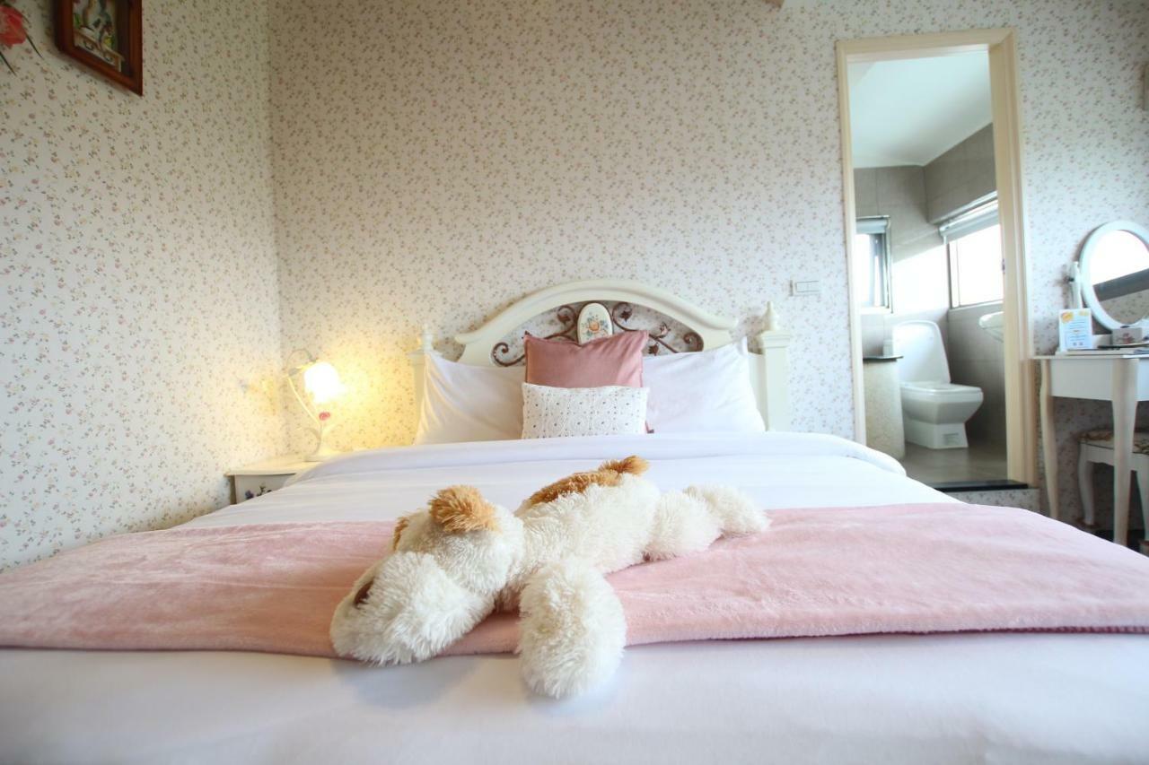 Yilan Pine Villa Homestay Luodong Exterior photo