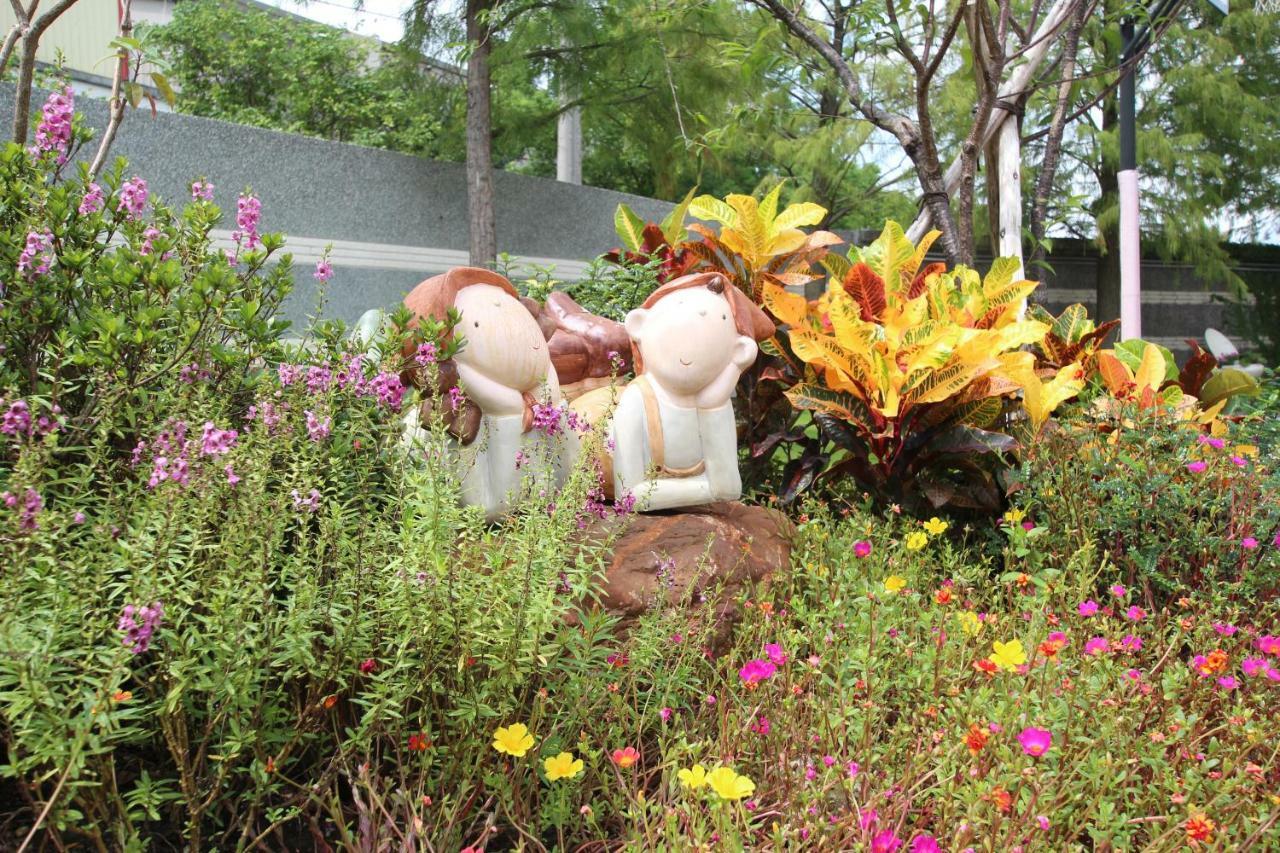 Yilan Pine Villa Homestay Luodong Exterior photo