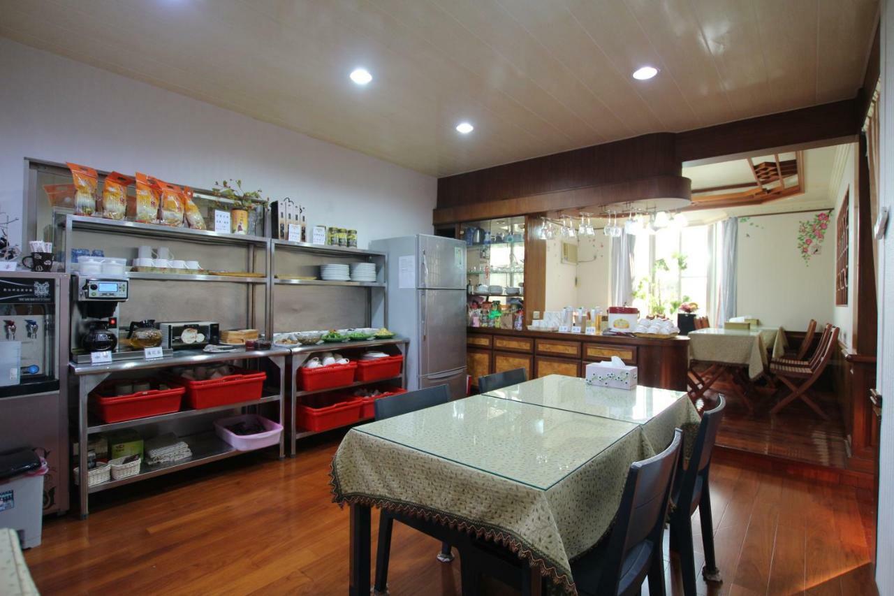 Yilan Pine Villa Homestay Luodong Exterior photo